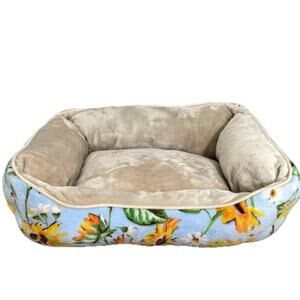Vera Bradley Pet Bed in Sunflower Sky - Small - Medium - 26200 Lt. Blue Yellow
